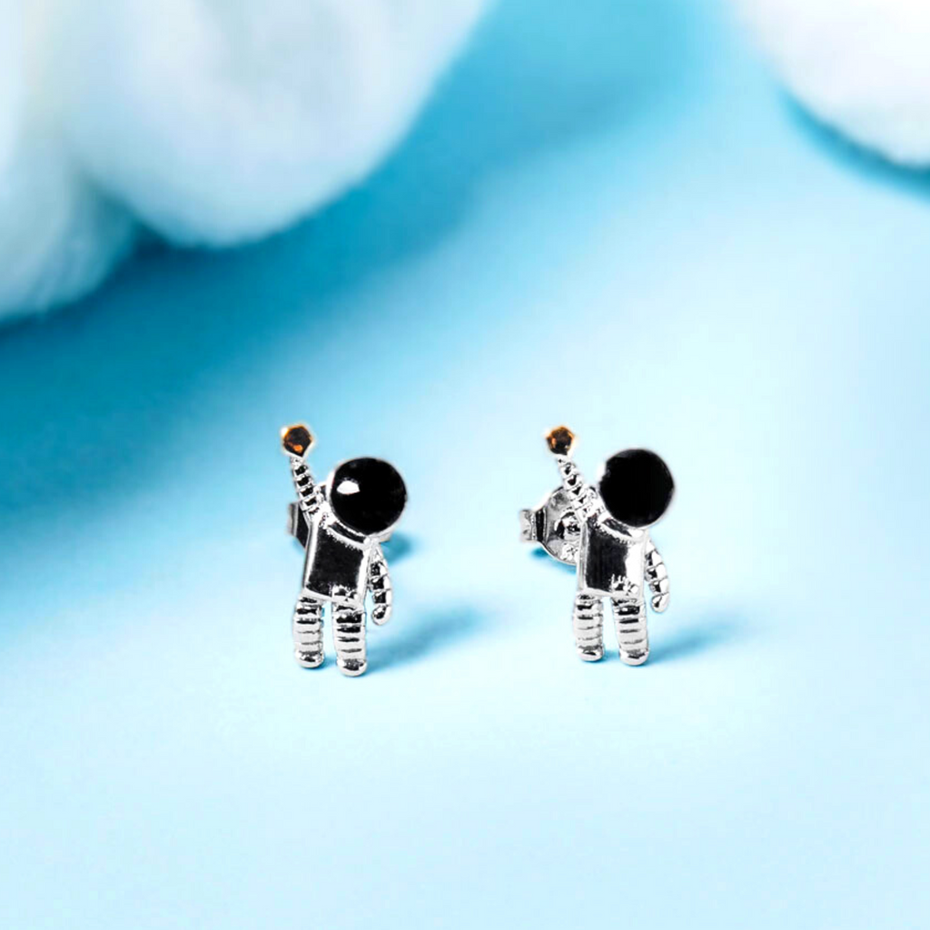 Astronaut Studs